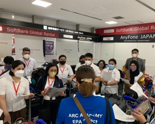 filipino caregivers at japan airport